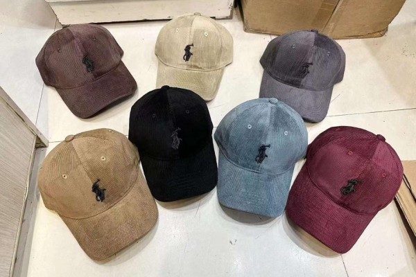 CASQUETTE EN DAIM