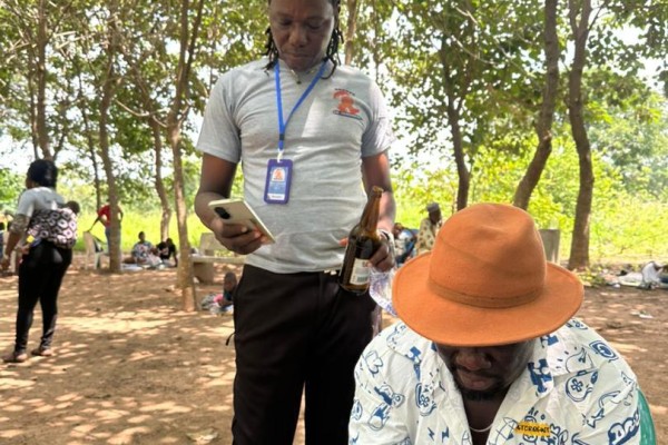 La fête des enfants organisée par le groupe LA FRATERNITÉ à la ferme de Teoukpara ( commune du Borgou), un succès grâce au dynamisme du président Edouard Goudémé ! ( Visitez l'album photos )